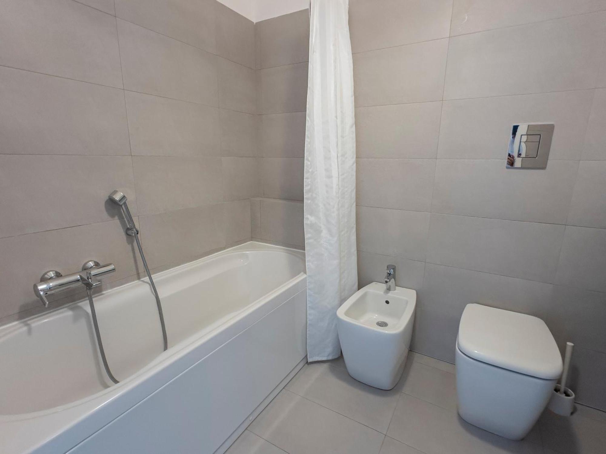 Luxury Apartment - Cesare Battisti 26A サン・ドナート・ミラネーゼ エクステリア 写真